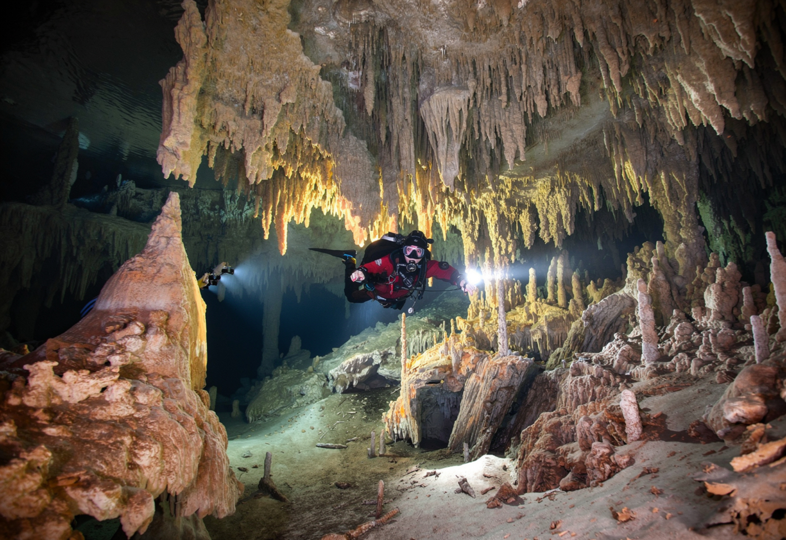CAVE-1 Diver IDU